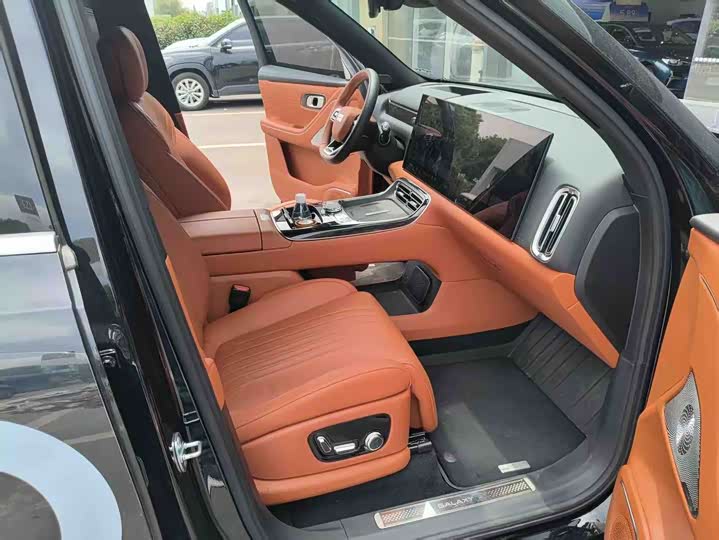 Geely Galaxy M9 2025 2025款 210km 四驱领航版