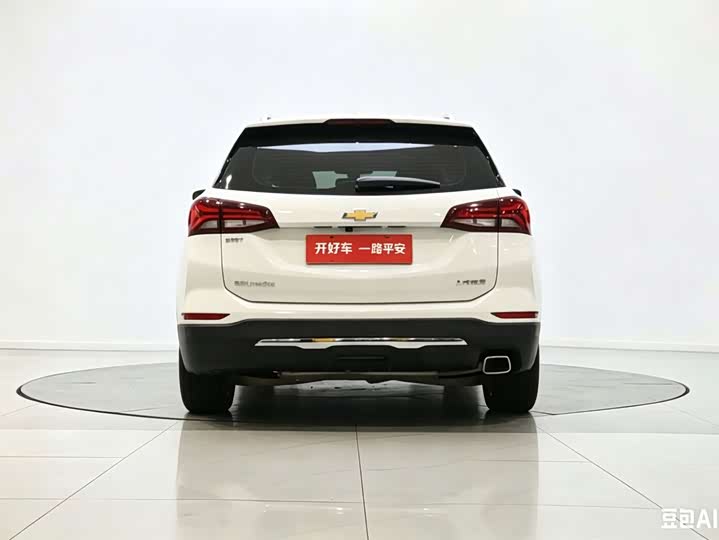 Фото 3 - Chevrolet Equinox