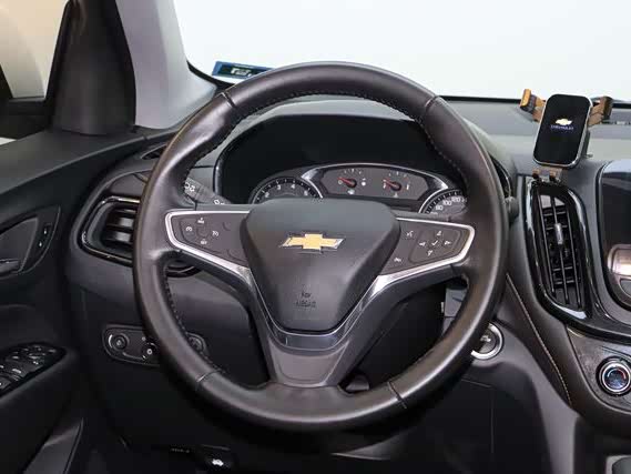 Фото 8 - Chevrolet Equinox
