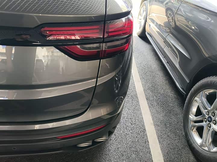 Geely Coolray 2023 2023款 1.5T DCT铂金版