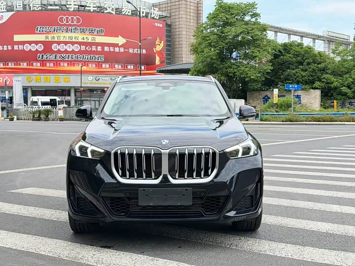Фото 2 - BMW X1