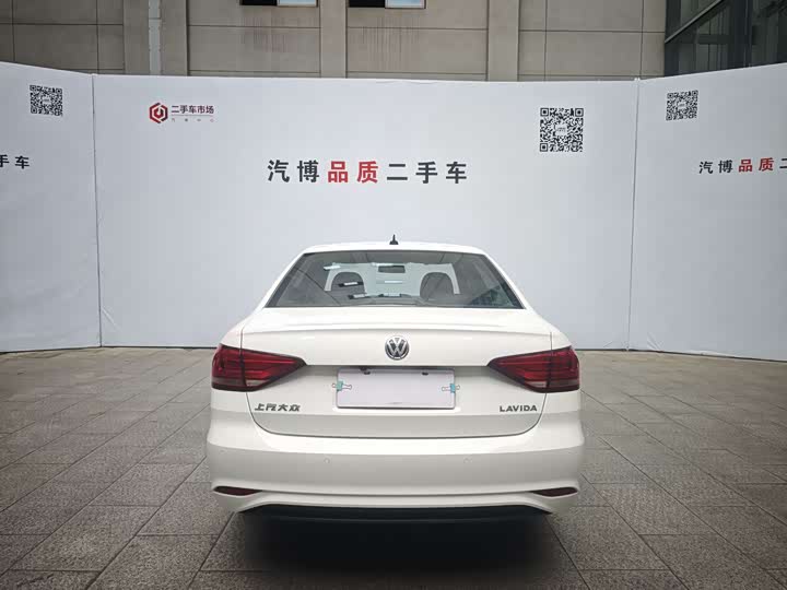 Фото 6 - Volkswagen Lavida