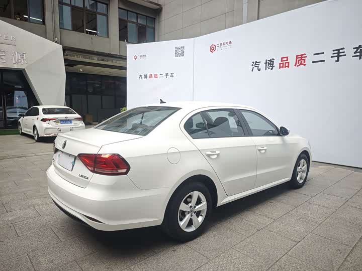 Фото 7 - Volkswagen Lavida