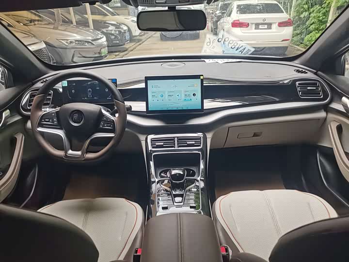 Zdjęcie 6 - BYD Qin Plus