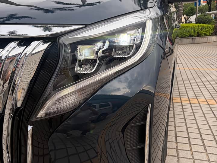 Фото 4 - GAC Trumpchi M8