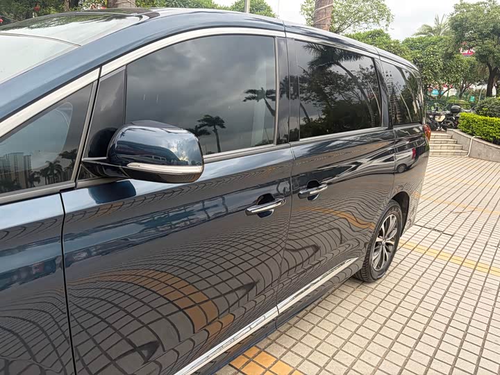 Фото 6 - GAC Trumpchi M8