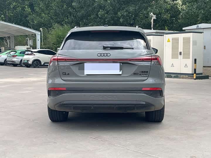 Audi Q4 e-tron 2024 2024款 50 e-tron quattro 创境曜夜版