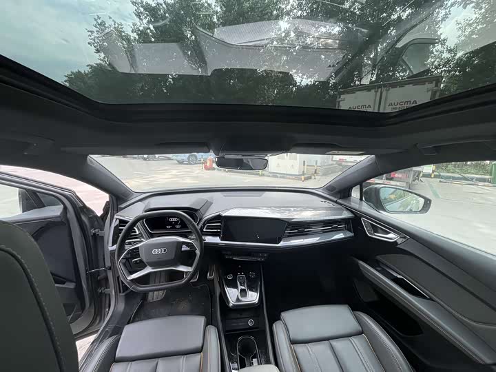 Audi Q4 e-tron 2024 2024款 50 e-tron quattro 创境曜夜版