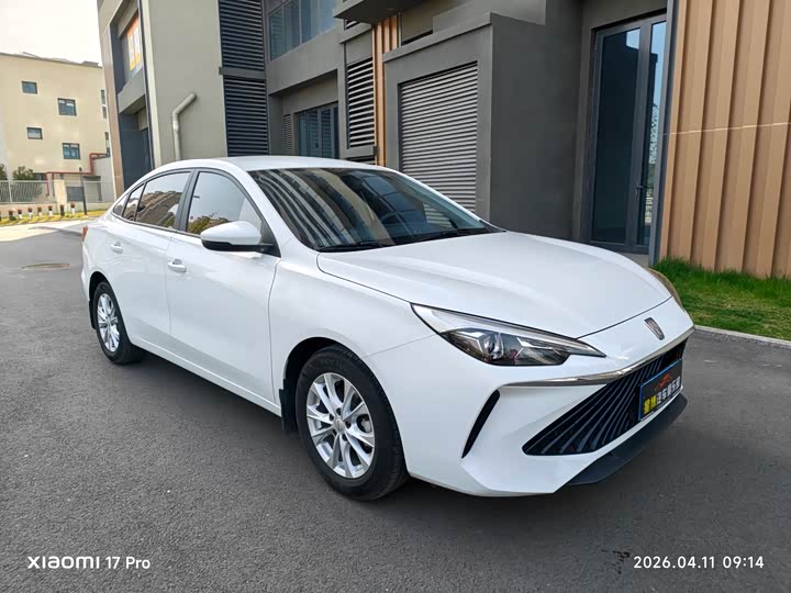 Фото 3 - Roewe i5