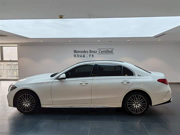 Zdjęcie 7 - Mercedes-Benz C-Class