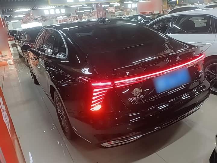 Фото 5 - Hongqi H5