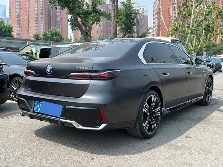 Фото 4 - BMW 7 Series