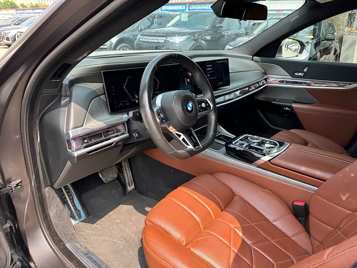 Фото 7 - BMW 7 Series
