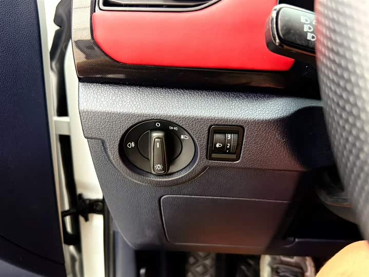 Volkswagen Tharu 2025 2025款 新锐 1.5L 锐进版