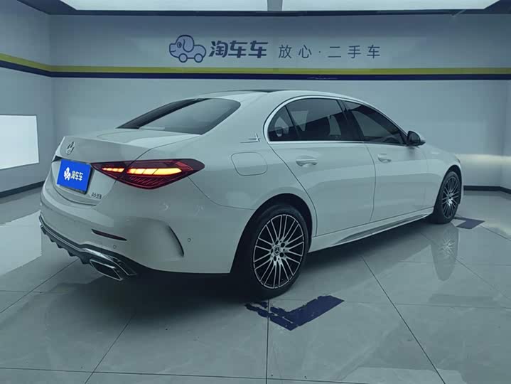 Фото 3 - Mercedes-Benz C-Class