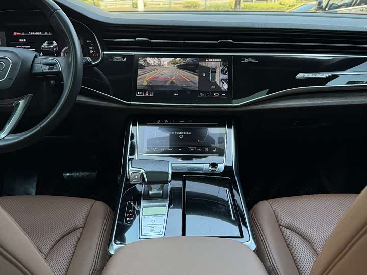 Zdjęcie 8 - Audi Q7