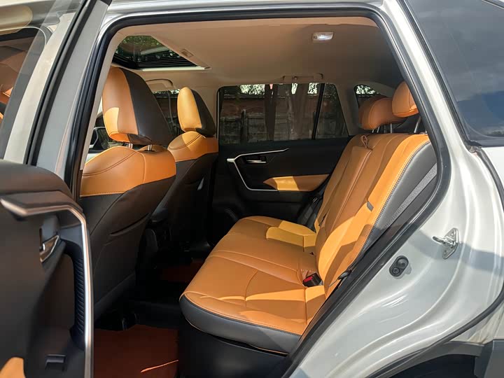 Toyota RAV4 2021 2021款 双擎 2.5L E-CVT两驱精英版