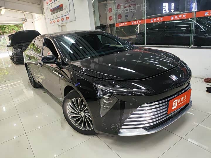 Buick LaCrosse 2026 2026款 28T 白金版
