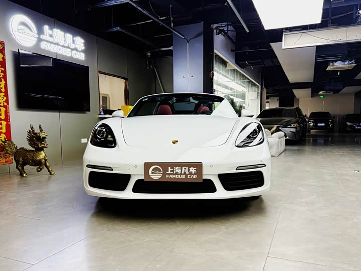 Photo 3 - Porsche 718