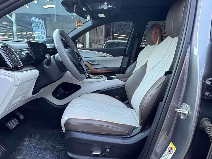 BYD Song Pro Hybrid 2022 2022款 DM-i 51km 尊贵型