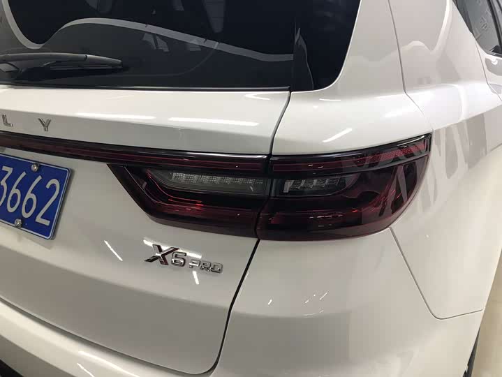 Geely Vision X6 2021 2021款 PRO 1.4T 自动尊贵型