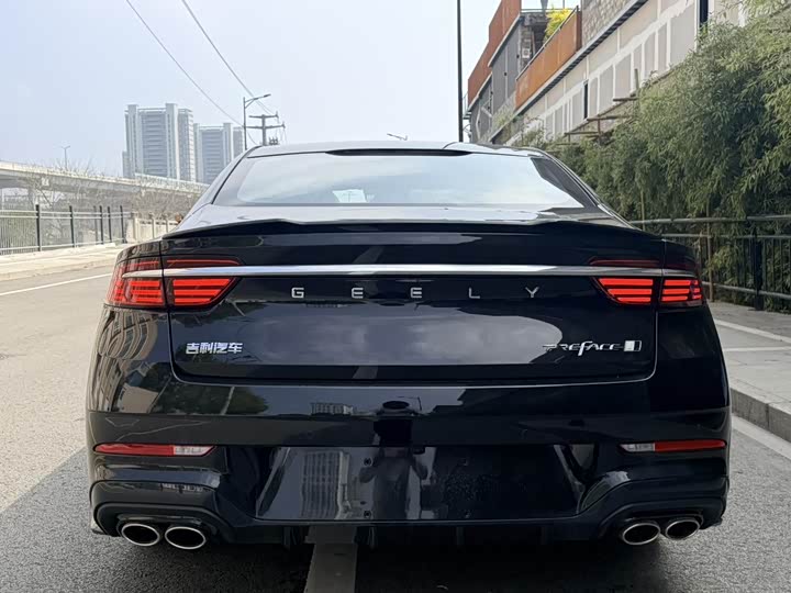 Фото 4 - Geely Preface