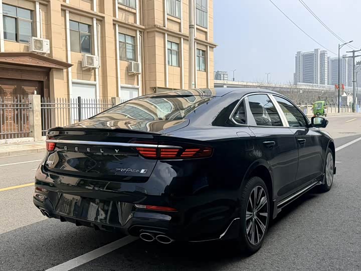 Фото 6 - Geely Preface