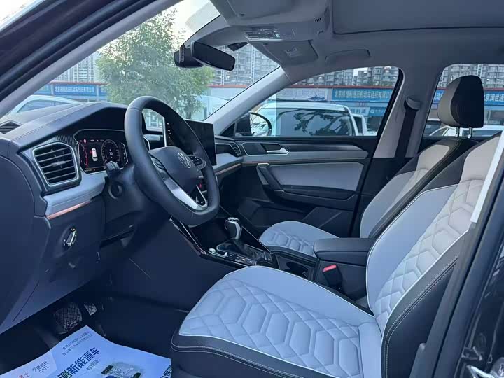 Volkswagen Tayron 2024 2024款 300TSI 两驱豪华Plus进阶版