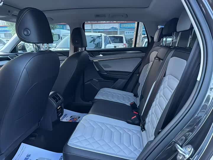 Volkswagen Tayron 2024 2024款 300TSI 两驱豪华Plus进阶版