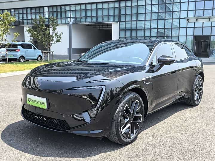 2025 Avatr 11
