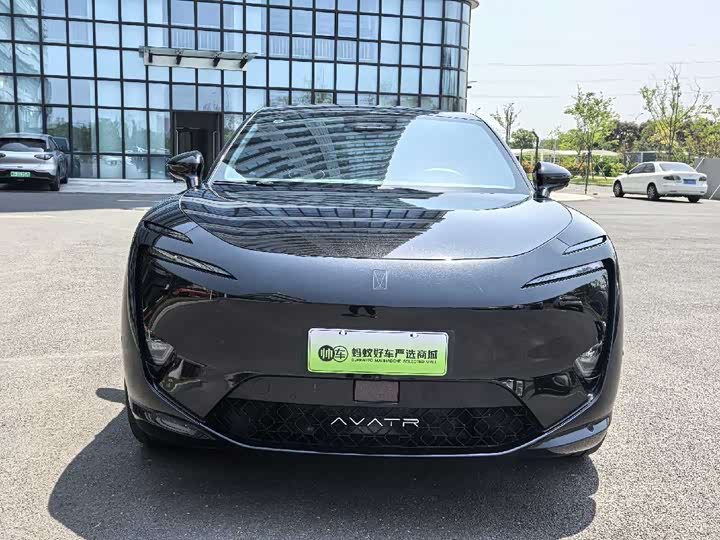 2025 Avatr 11