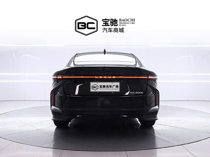2026 Lexus ES