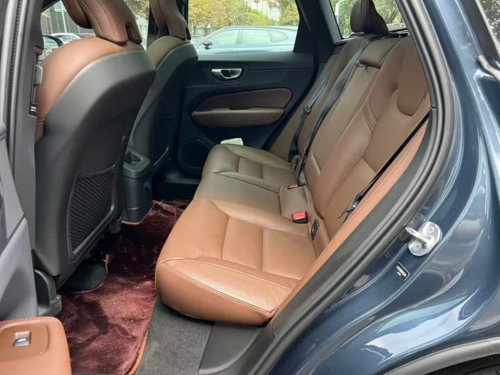 Фото 5 - Volvo XC60 Hybrid