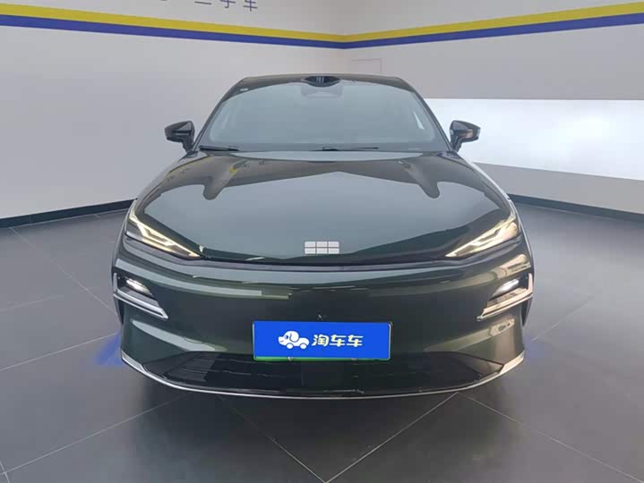 Фото 2 - Geely Galaxy Starshine 8 EM-i