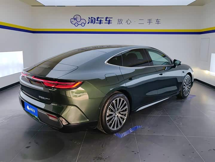 Фото 3 - Geely Galaxy Starshine 8 EM-i
