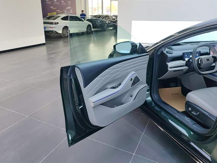Фото 7 - Geely Galaxy Starshine 8 EM-i