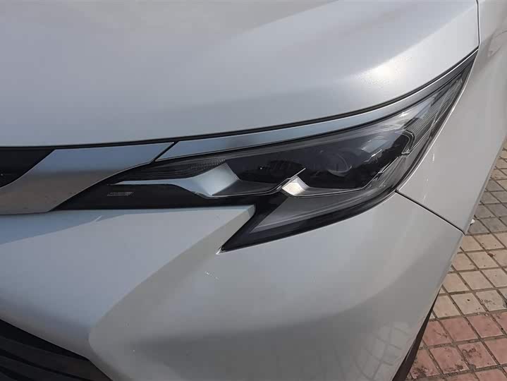 Toyota Sienna 2024 2024款 2.5L混动 四驱豪华版