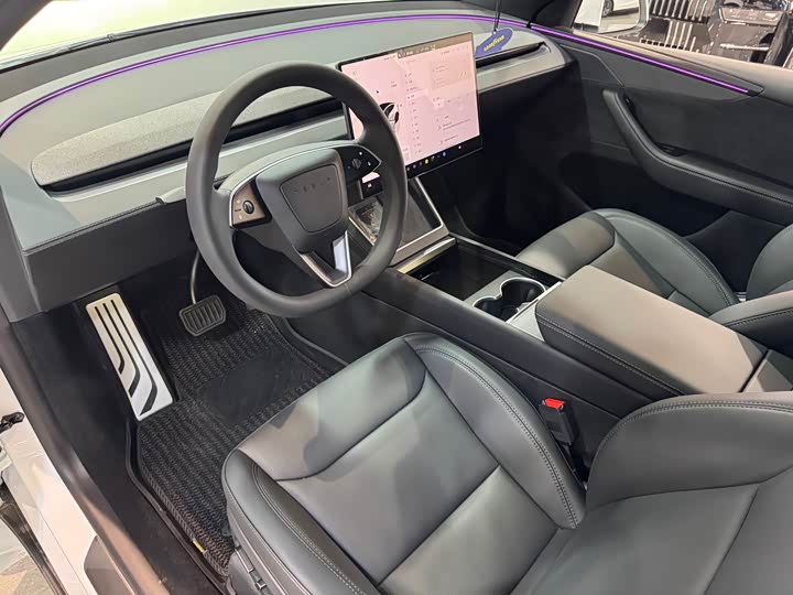Tesla Model Y 2026 2026款 长续航全轮驱动版