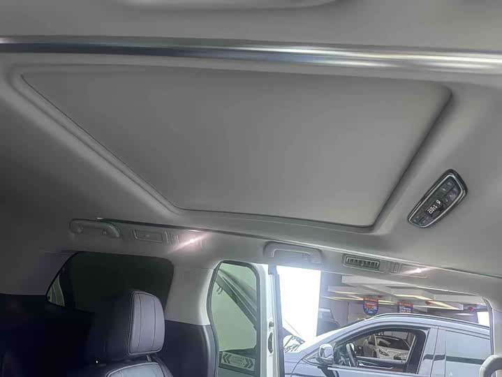 GAC Trumpchi M8 2021 2021款 领秀系列 390T 尊享版