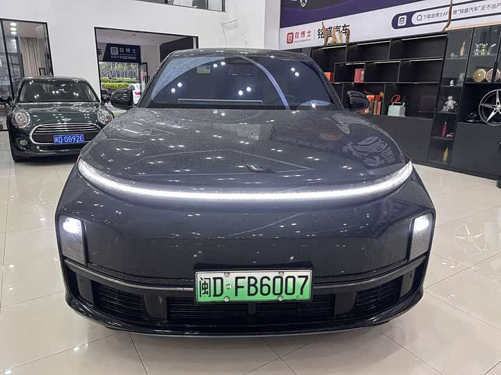 Zdjęcie 2 - LiXiang L7