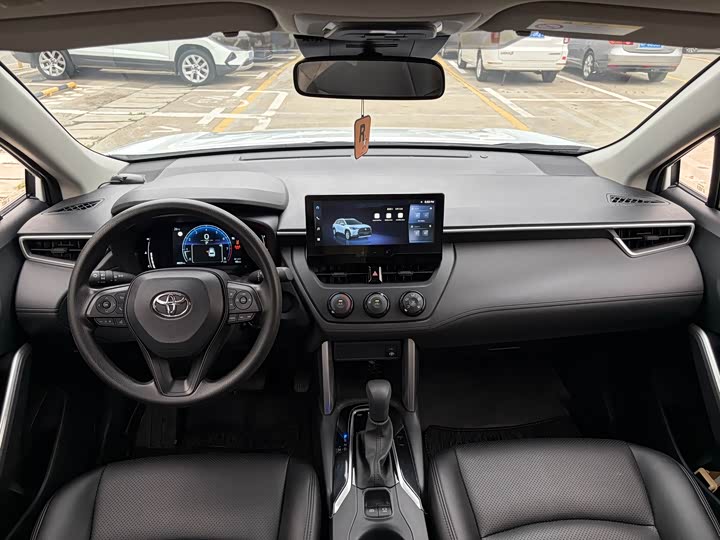 Фото 6 - Toyota Corolla Cross