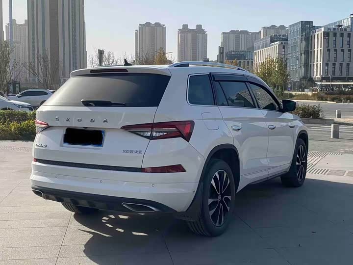 Skoda Kodiaq 2022 2022款 TSI330 7座两驱奢享版