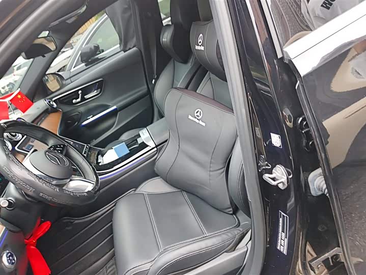 Zdjęcie 9 - Mercedes-Benz C-Class