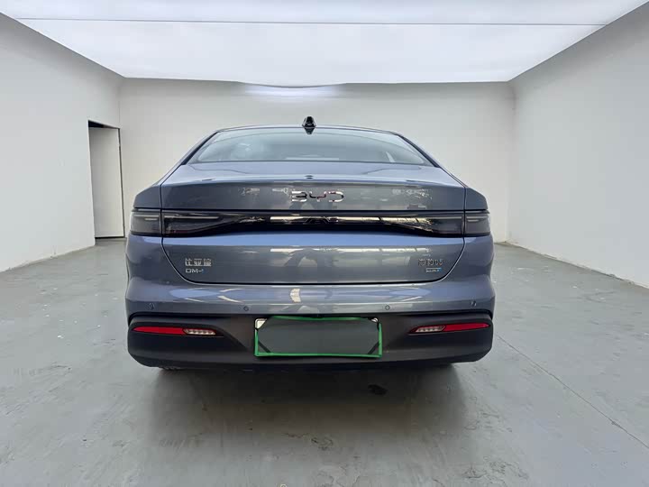 BYD Seal 05 DM-i Hybrid 2025 2025款 DM-i 智驾版 120KM旗舰型