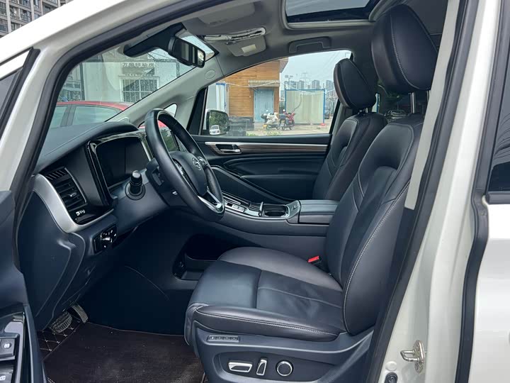 Фото 9 - GAC Trumpchi M8
