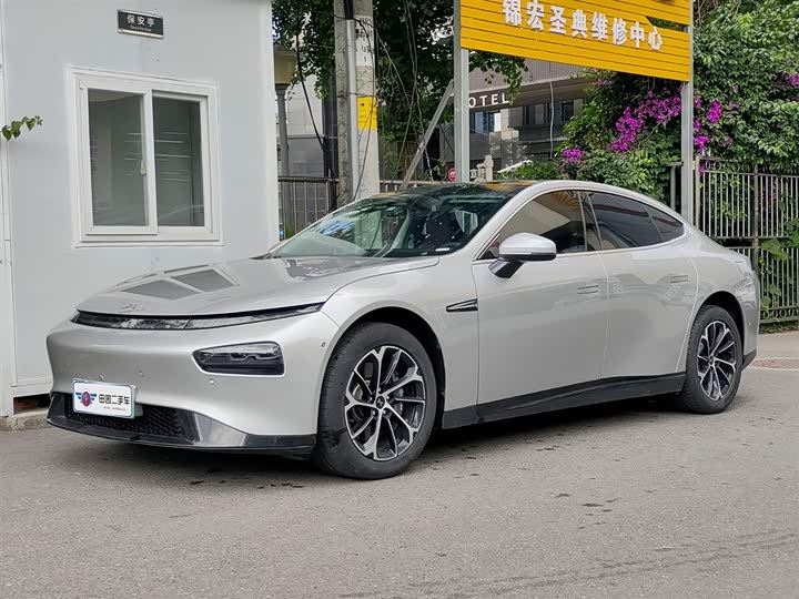 Photo 1 - XPeng P7
