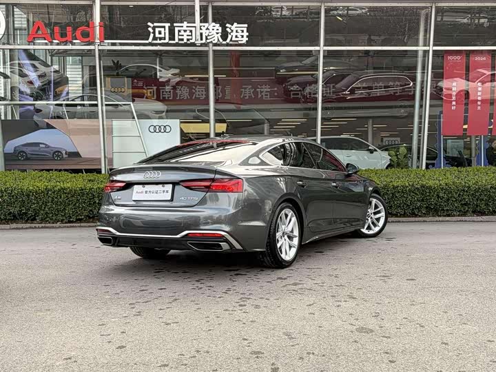 Zdjęcie 4 - Audi A5