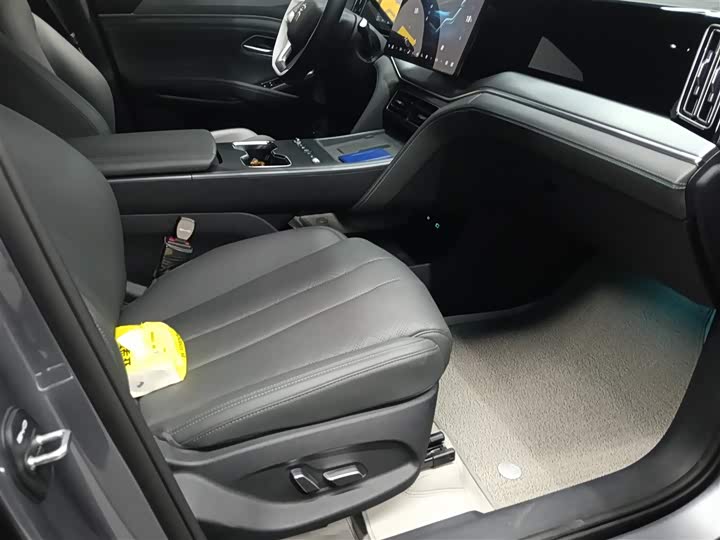 2026 BYD Song L DM-i Hybrid