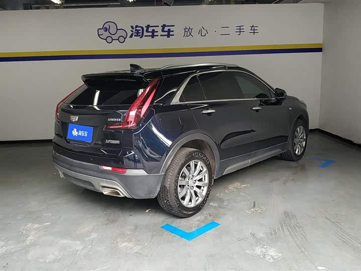صورة 3 - Cadillac XT4