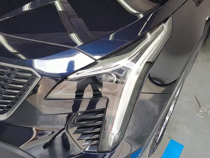صورة 5 - Cadillac XT4